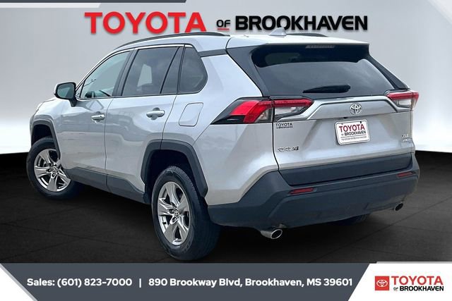 Used 2024 Toyota RAV4 XLE image 2