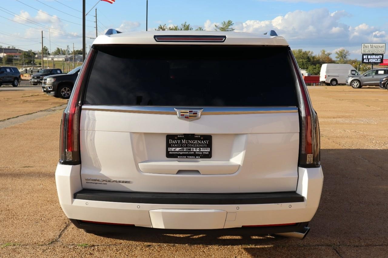 Used 2019 Cadillac Escalade ESV Platinum image 4