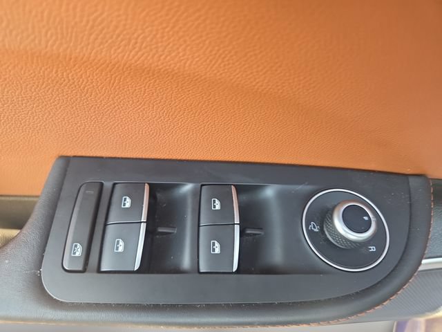 Used 2017 Alfa Romeo Giulia Ti w/ TI Lusso Package RWD image 17