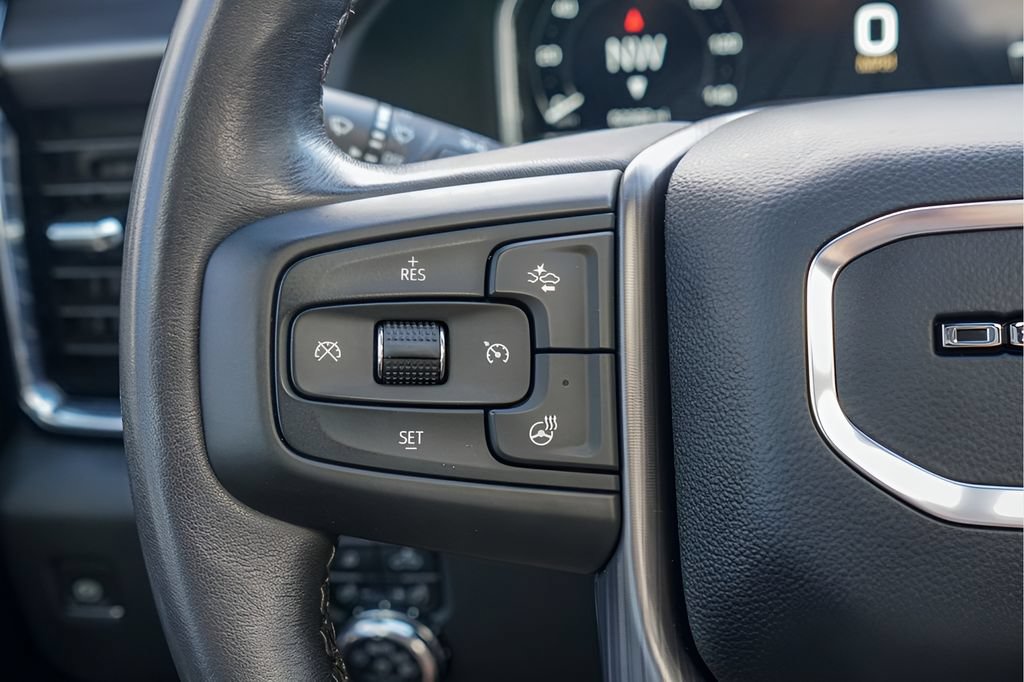 Used 2024 GMC Sierra 2500 Denali Ultimate w/ Max Trailering Package AWD/4WD image 15