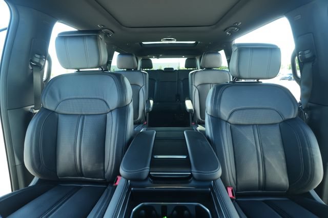 New 2026 Jeep Grand Wagoneer Summit AWD/4WD image 44