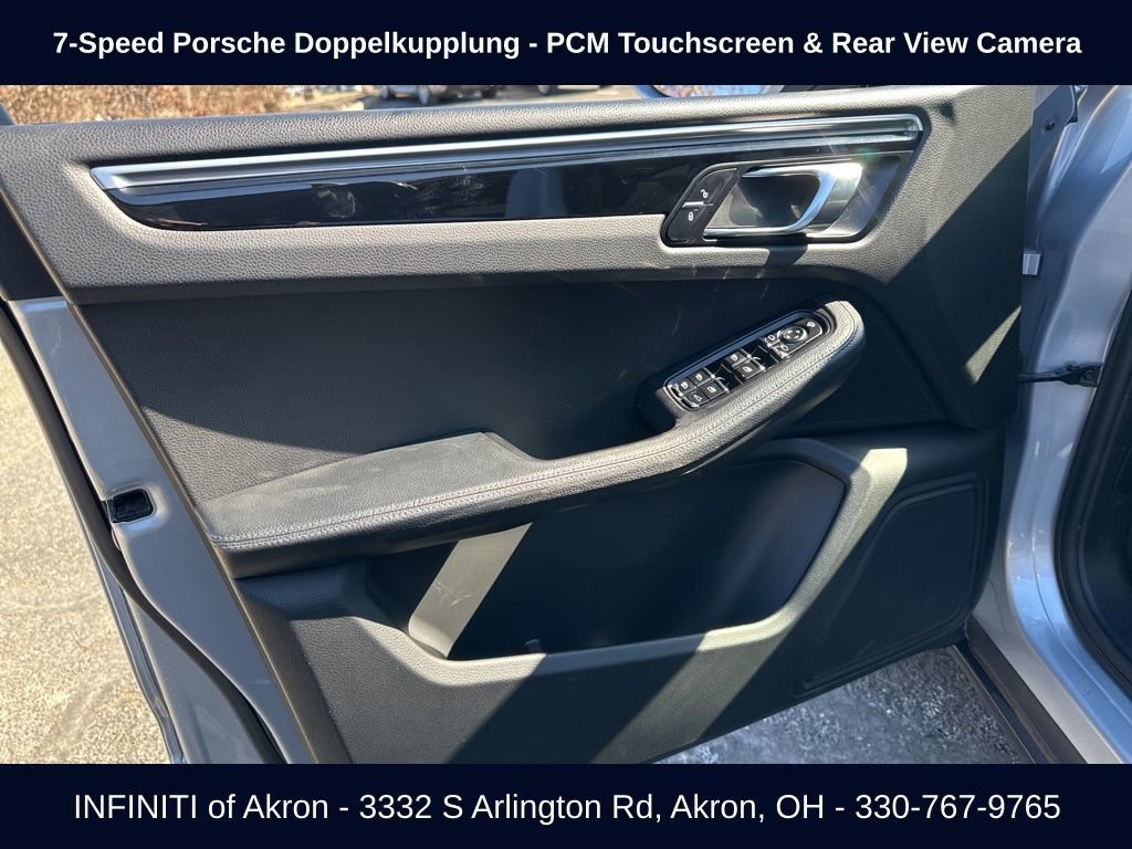 Used 2017 Porsche Macan AWD/4WD image 38