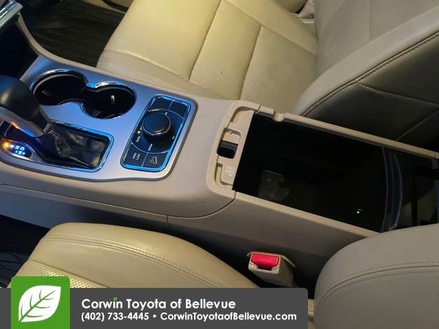 Used 2017 Jeep Grand Cherokee Limited w/ Luxury Group II image 25