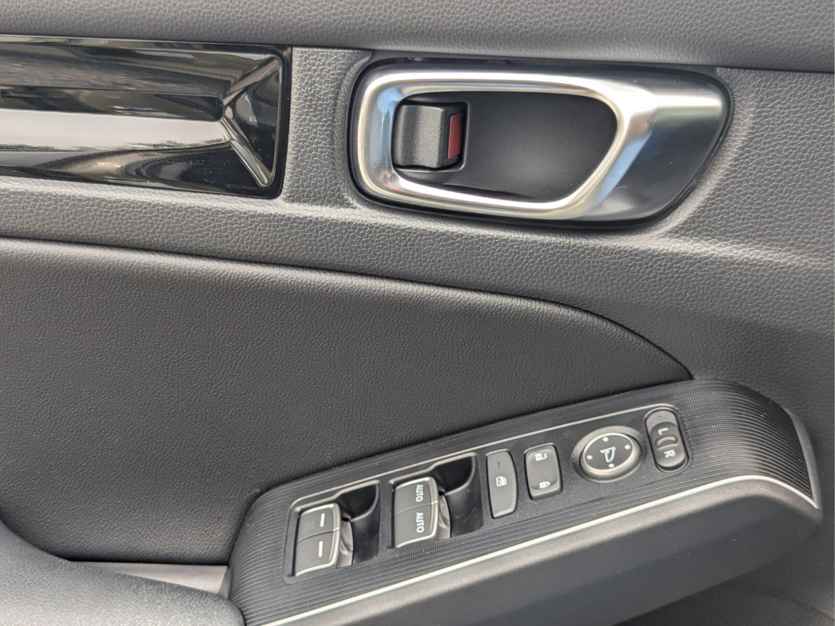 Used 2025 Honda Civic Sport Touring image 13