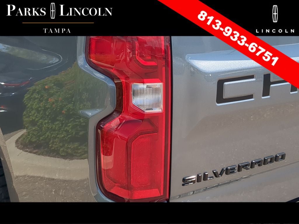 Used 2021 Chevrolet Silverado 1500 Custom Trail Boss w/ LPO, Dark Essentials Package AWD/4WD image 7