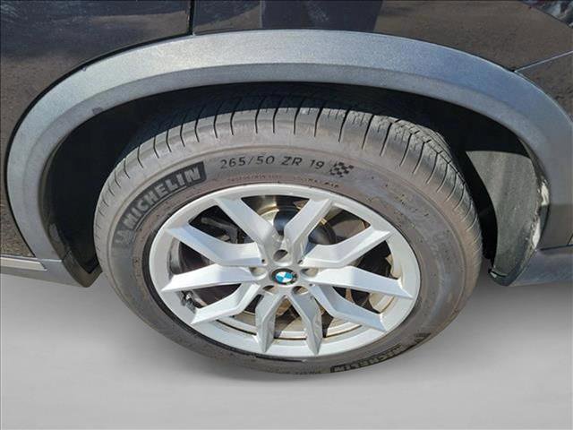 Used 2019 BMW X5 xDrive40i w/ Premium Package 2 image 11