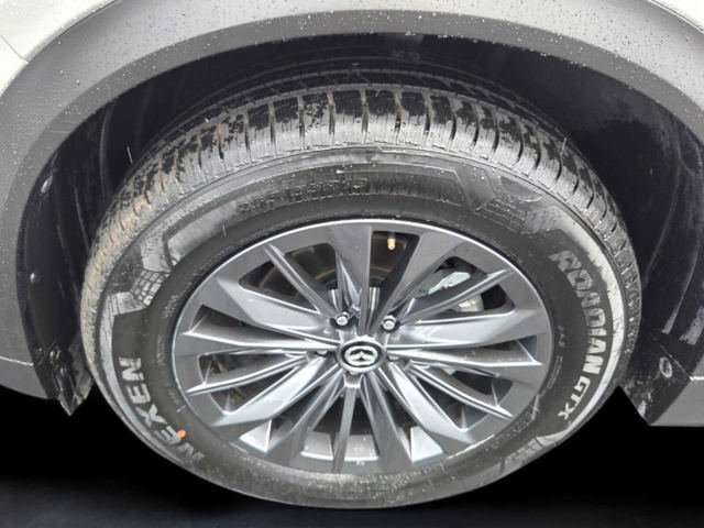 Certified 2025 MAZDA CX-70 3.3 Turbo w/ Preferred Package AWD/4WD image 9