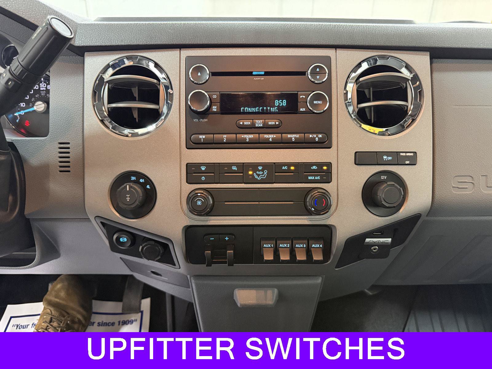 Used 2015 Ford F250 XLT w/ XLT Premium Package AWD/4WD image 19