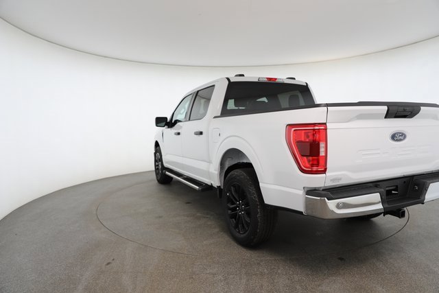 Used 2022 Ford F150 XLT w/ Equipment Group 301A Mid image 11