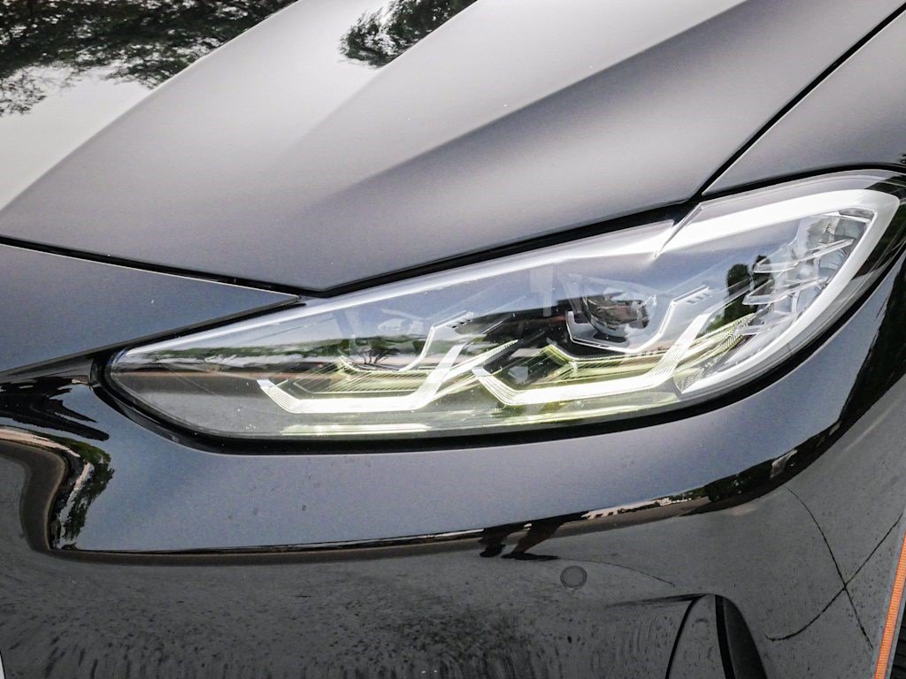 Used 2022 BMW 430i Coupe w/ Convenience Package RWD image 5