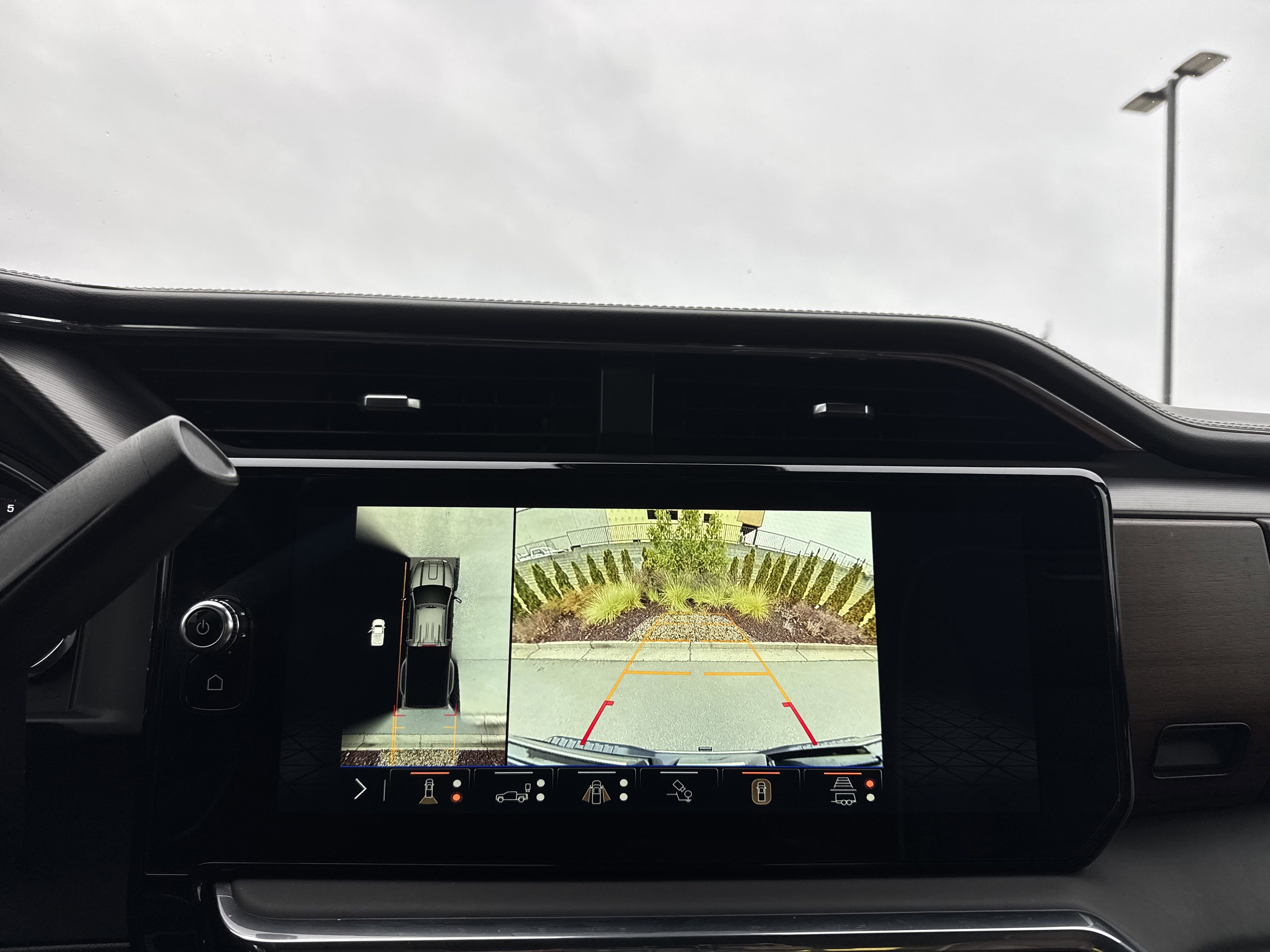 Used 2024 GMC Sierra 3500 Denali Ultimate image 26