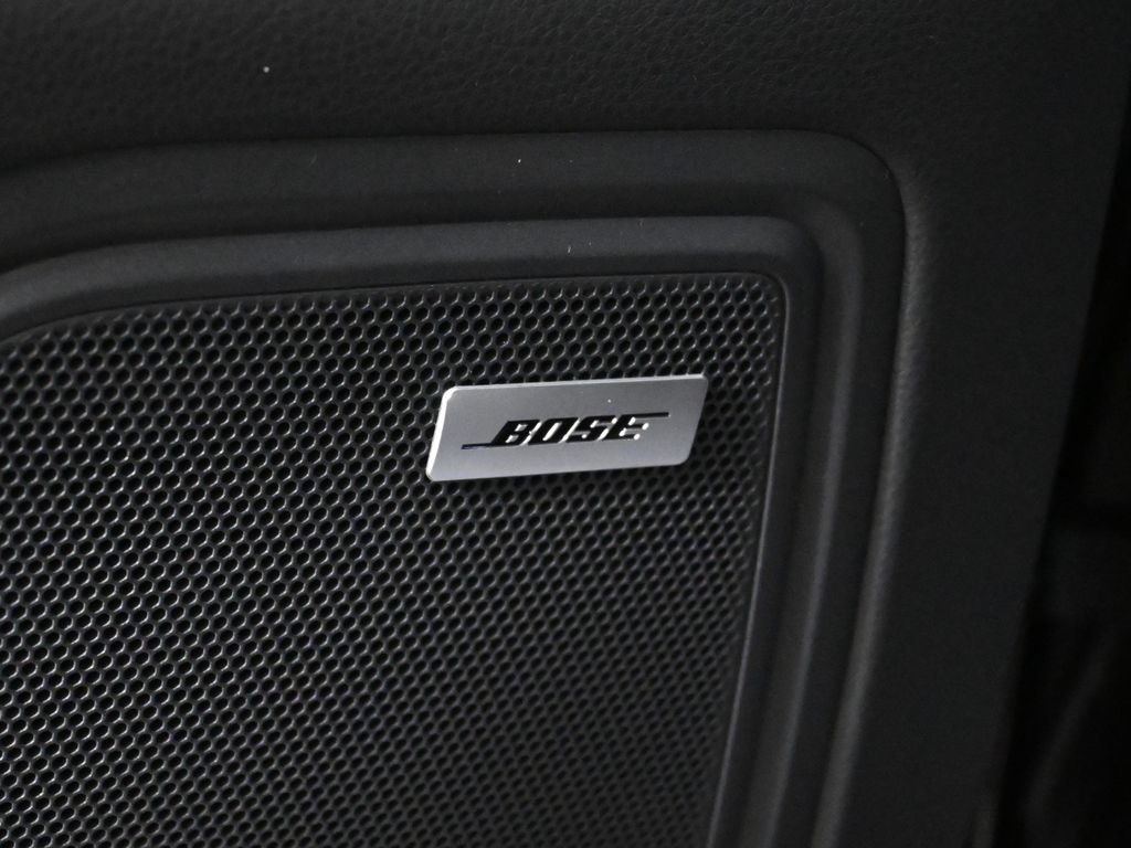 New 2026 Porsche Macan AWD/4WD image 35