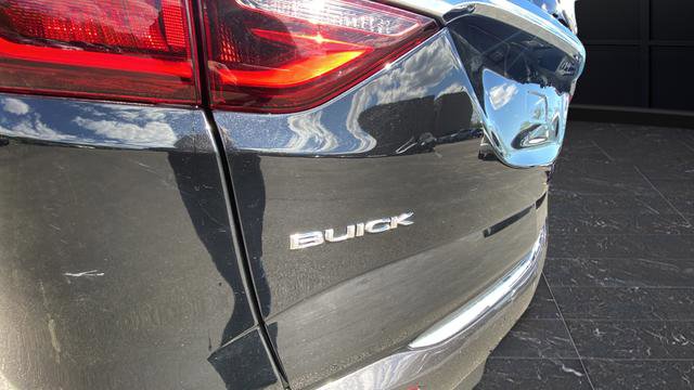 Used 2018 Buick Enclave Premium w/ LPO, Hit The Road Package AWD/4WD image 31