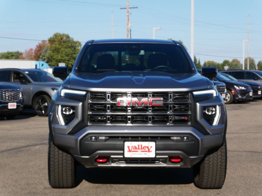 Used 2025 GMC Canyon AT4 w/ Nightfall Edition AWD/4WD image 2
