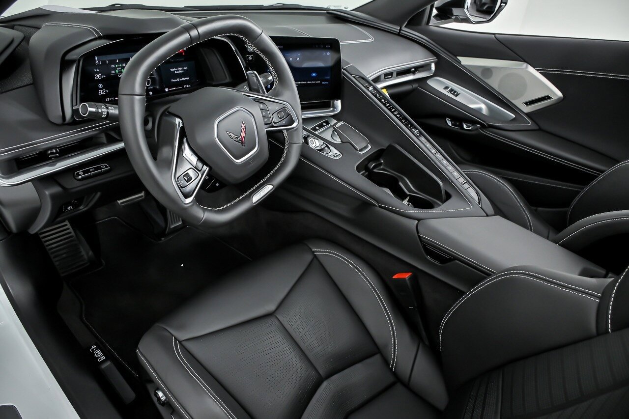 Used 2024 Chevrolet Corvette Z06 RWD image 22