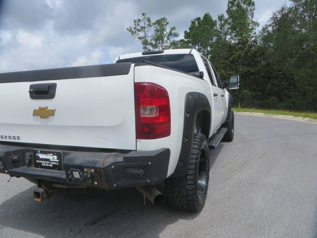 Used 2008 Chevrolet Silverado 2500 LT w/ Suspension Package, Off-Road AWD/4WD image 6
