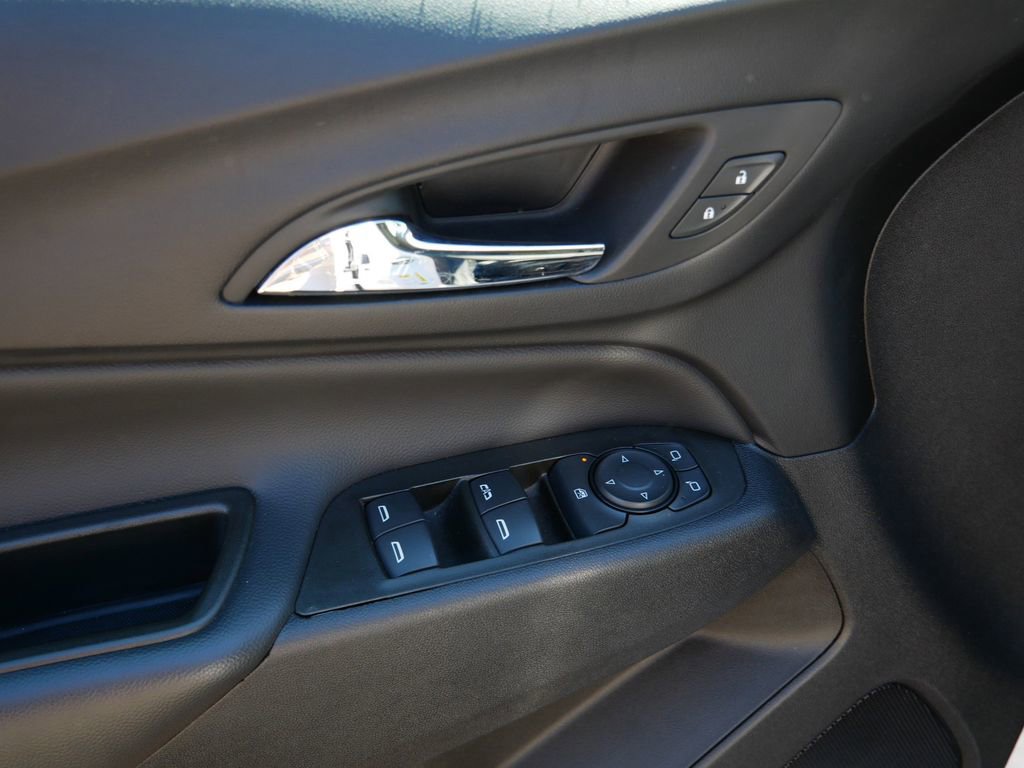 Used 2024 Chevrolet Equinox LT AWD/4WD image 17