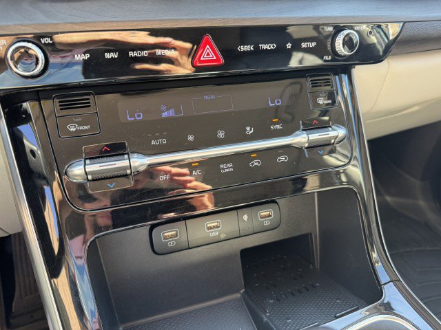 Used 2022 Kia Carnival SX image 18