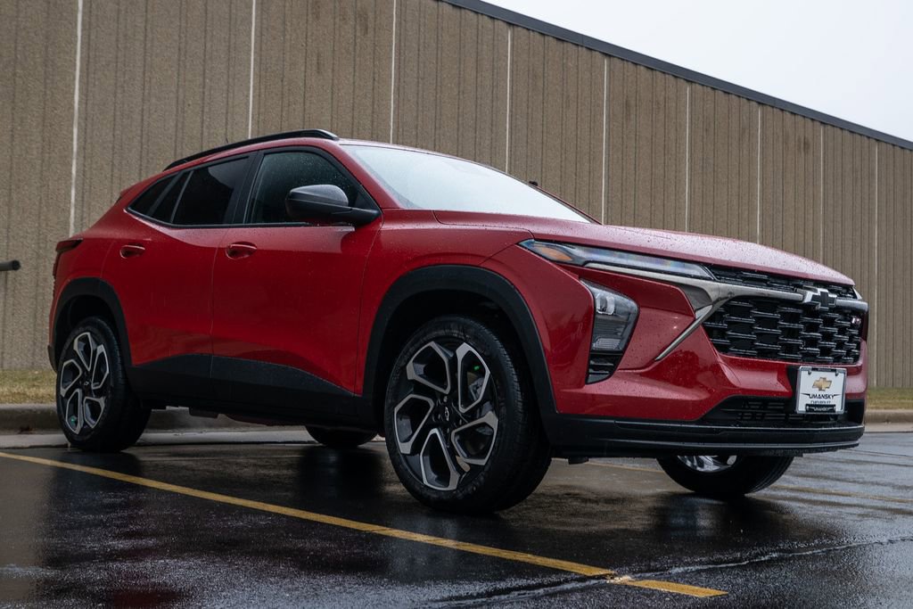 New 2026 Chevrolet Trax RS image 2