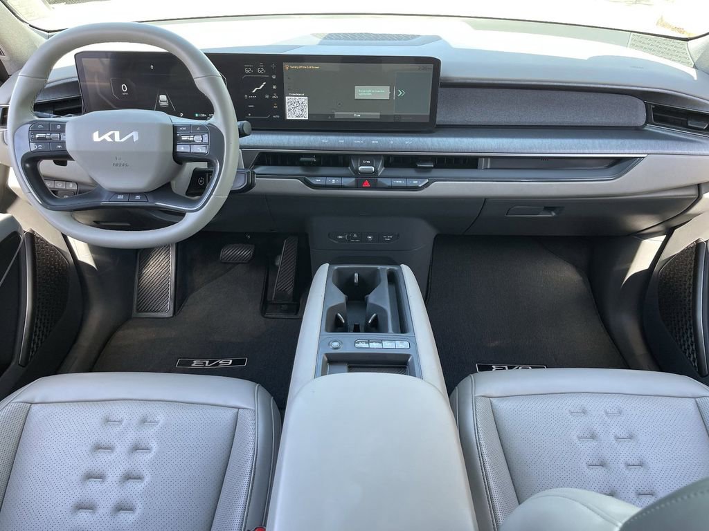 Used 2024 Kia EV9 Wind image 16