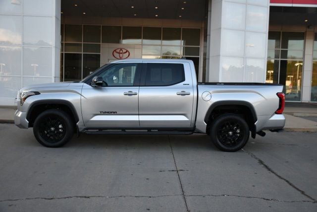 Used 2025 Toyota Tundra Limited image 2
