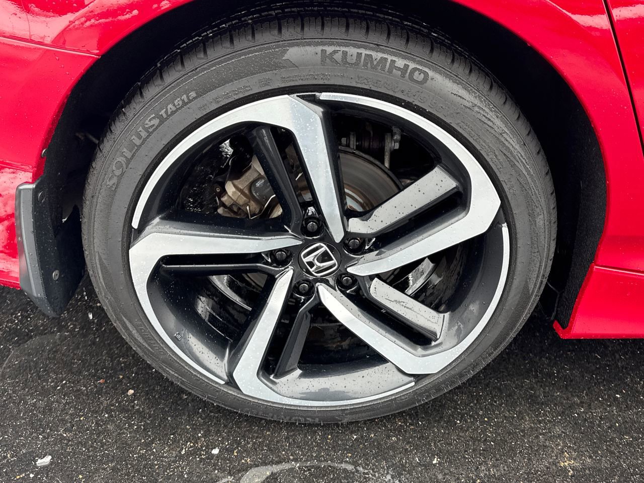 Used 2018 Honda Accord Sport image 10