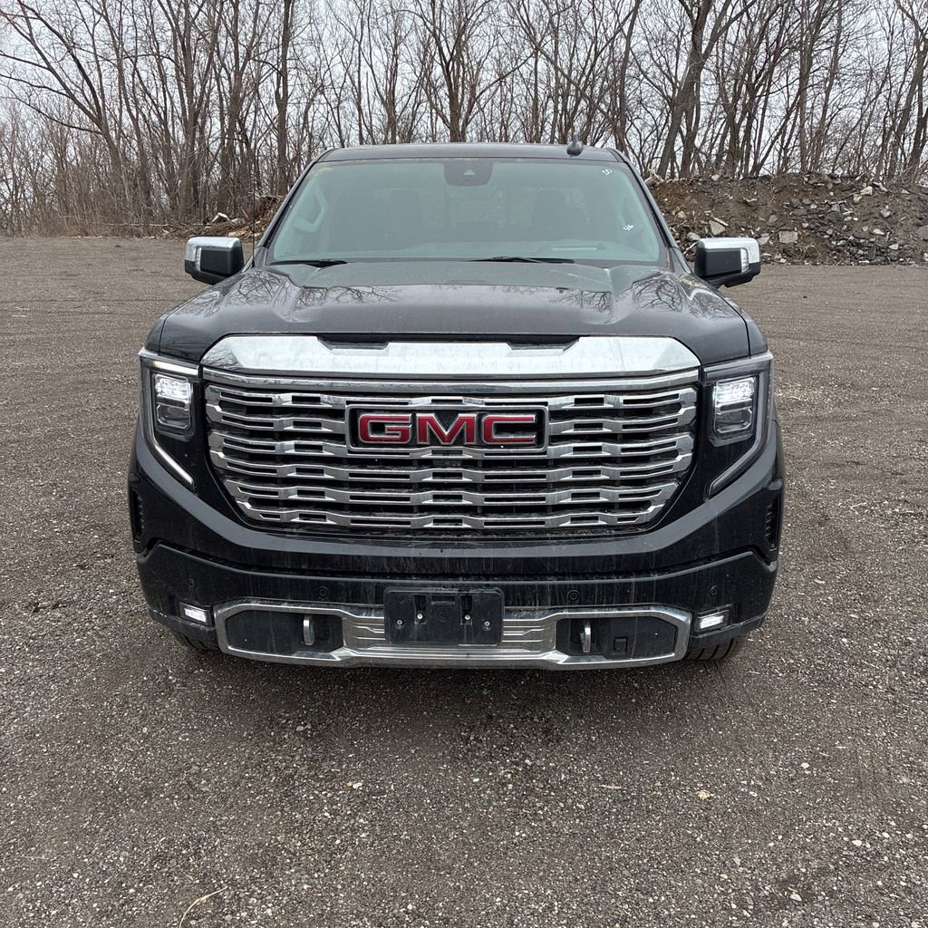 Used 2024 GMC Sierra 1500 Denali image 2