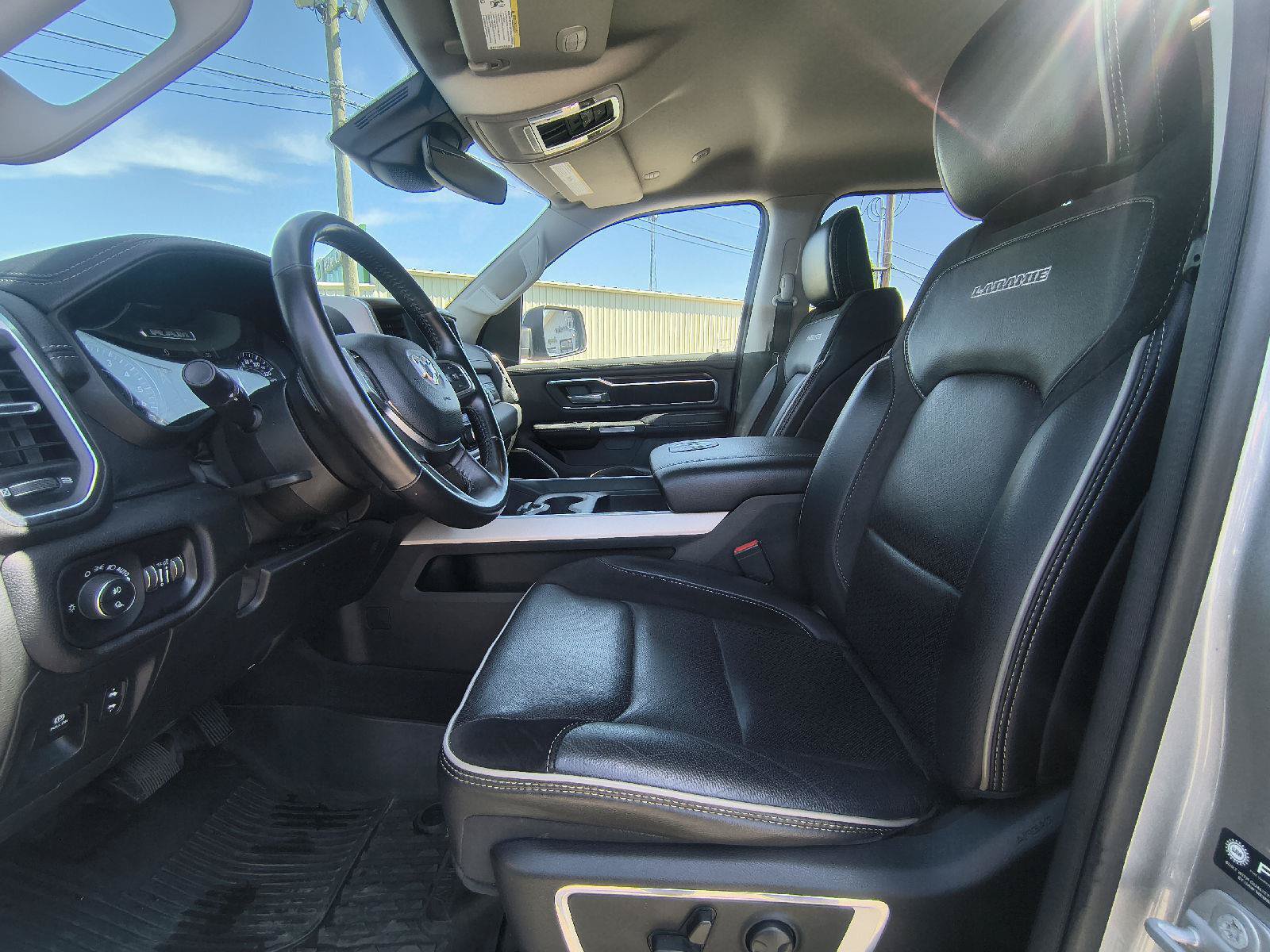 Used 2022 RAM 1500 Laramie AWD/4WD image 14