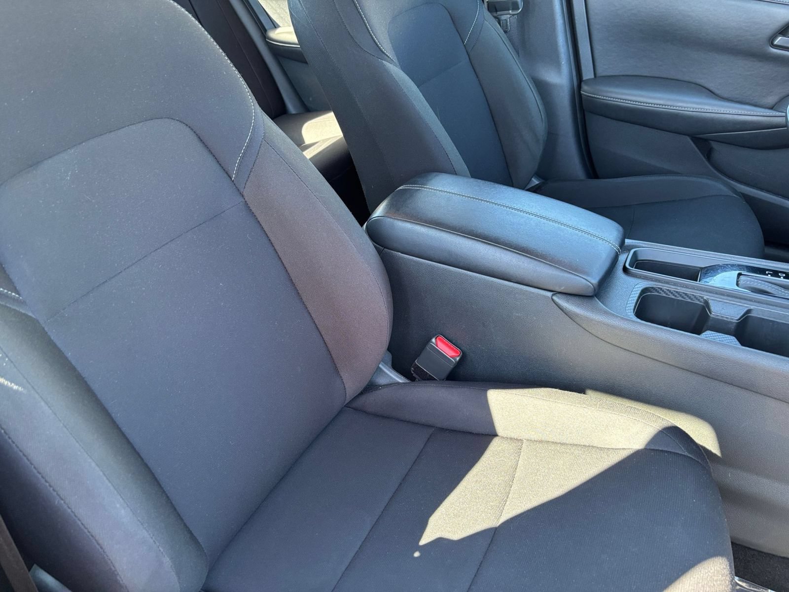 Used 2025 Nissan Sentra S FWD image 33