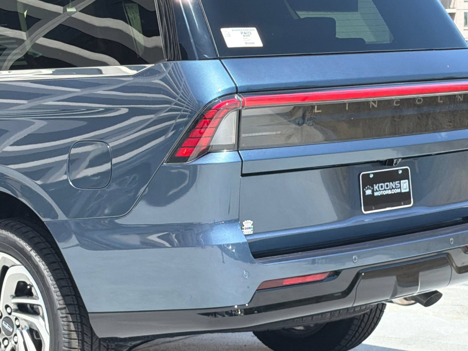 New 2027 Lincoln Navigator Reserve AWD/4WD image 7