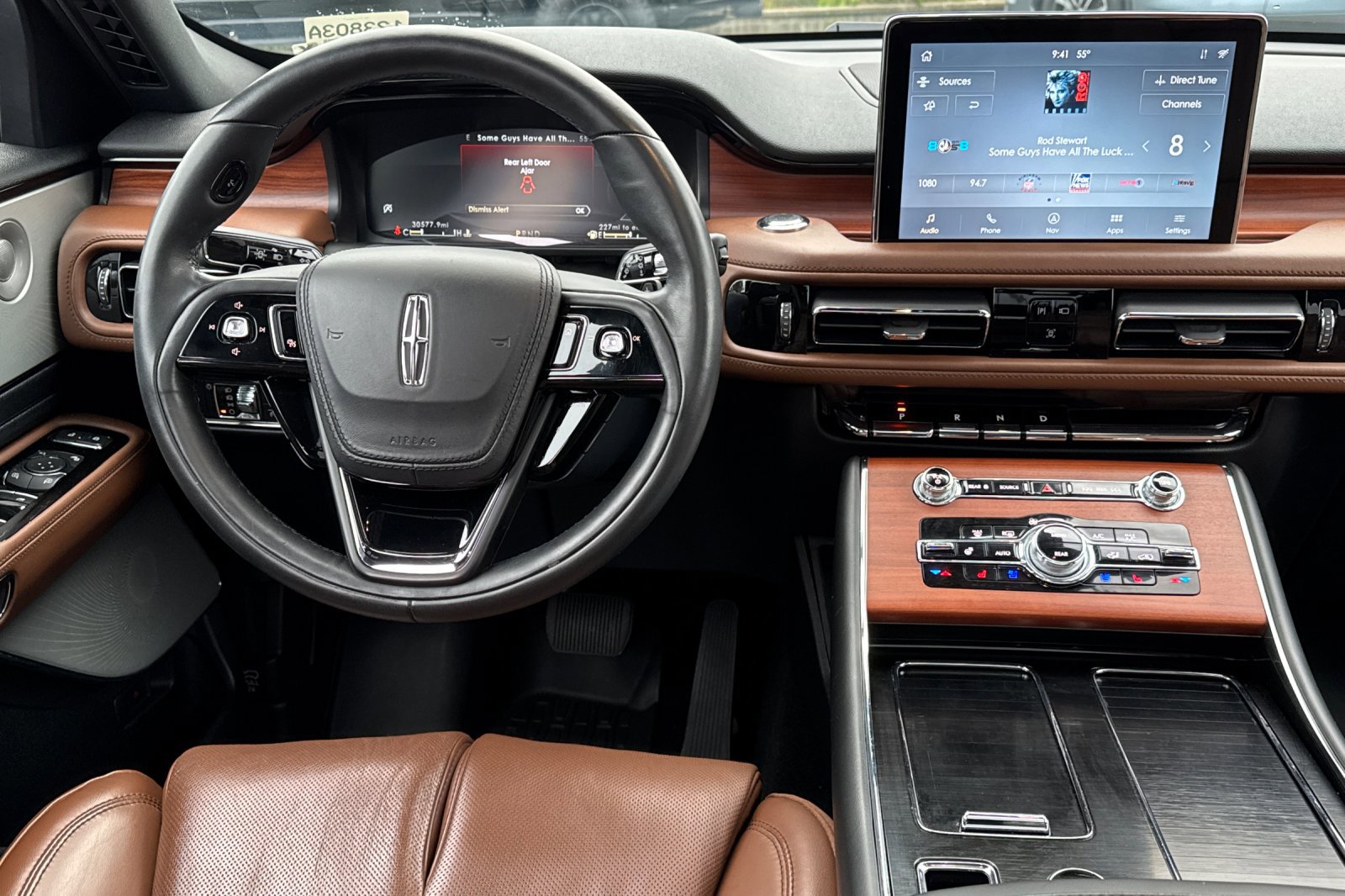 Used 2020 Lincoln Aviator Reserve w/ Equipment Group 202A image 14