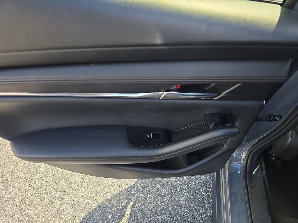 Used 2023 MAZDA MAZDA3 s image 11