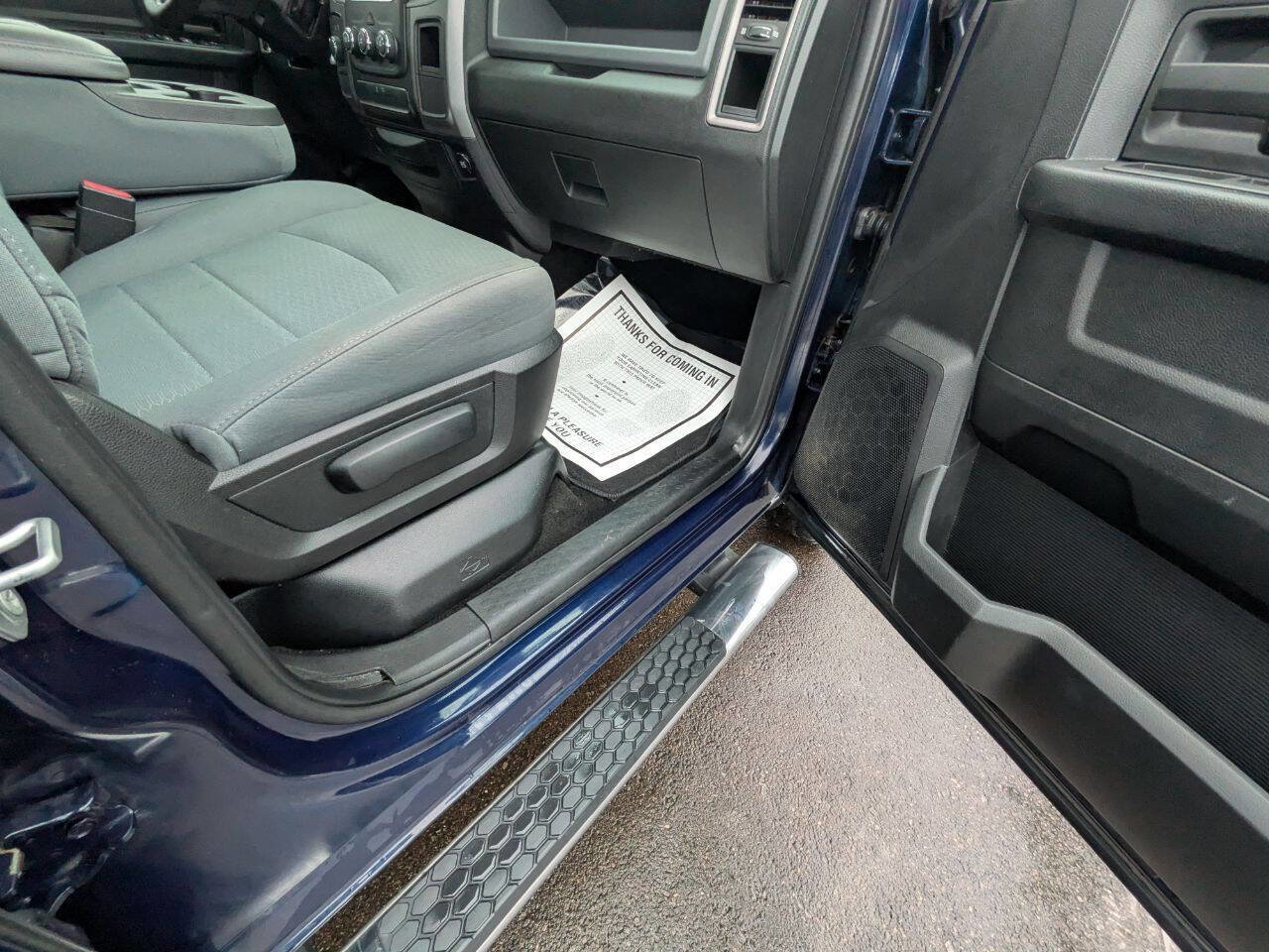 Used 2015 RAM 1500 Express image 20