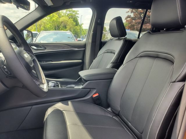 New 2026 Jeep Grand Cherokee Limited AWD/4WD image 10