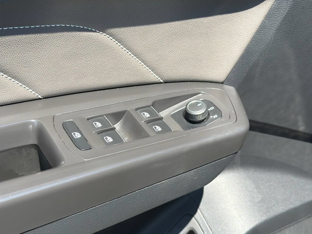 Certified 2023 Volkswagen Atlas SEL AWD/4WD image 29