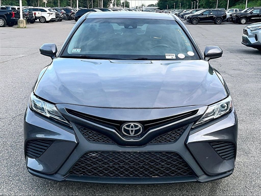 Certified 2020 Toyota Camry SE FWD image 2