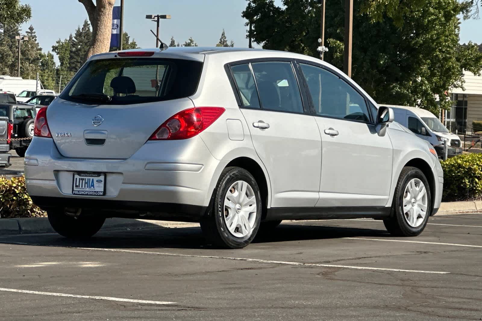 Used 2010 Nissan Versa 1.8 S w/ PWR Plus Pkg FWD video 2