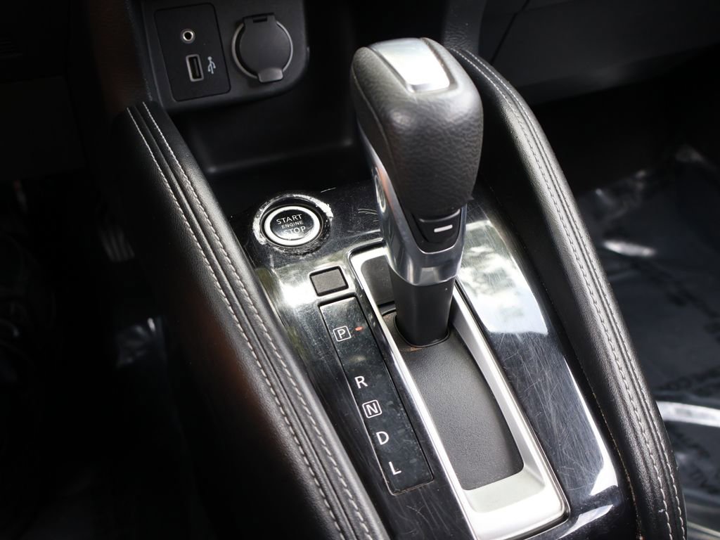 Used 2020 Nissan Kicks SV FWD image 43
