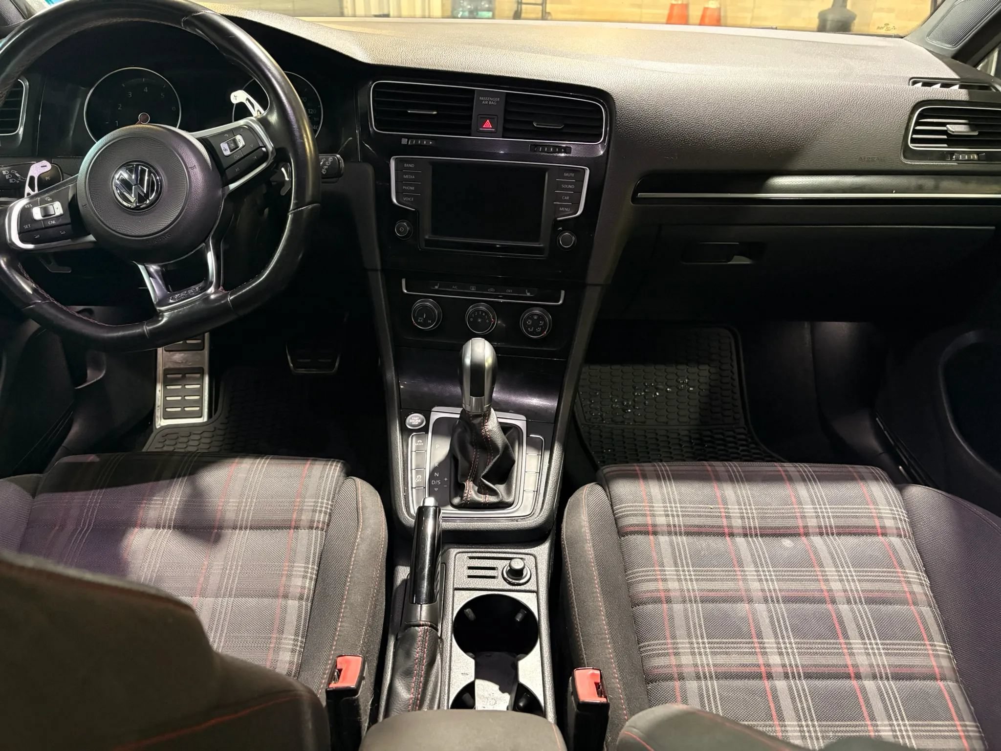 Used 2017 Volkswagen GTI Sport FWD image 14