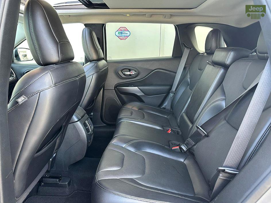 Used 2021 Jeep Cherokee Limited image 15