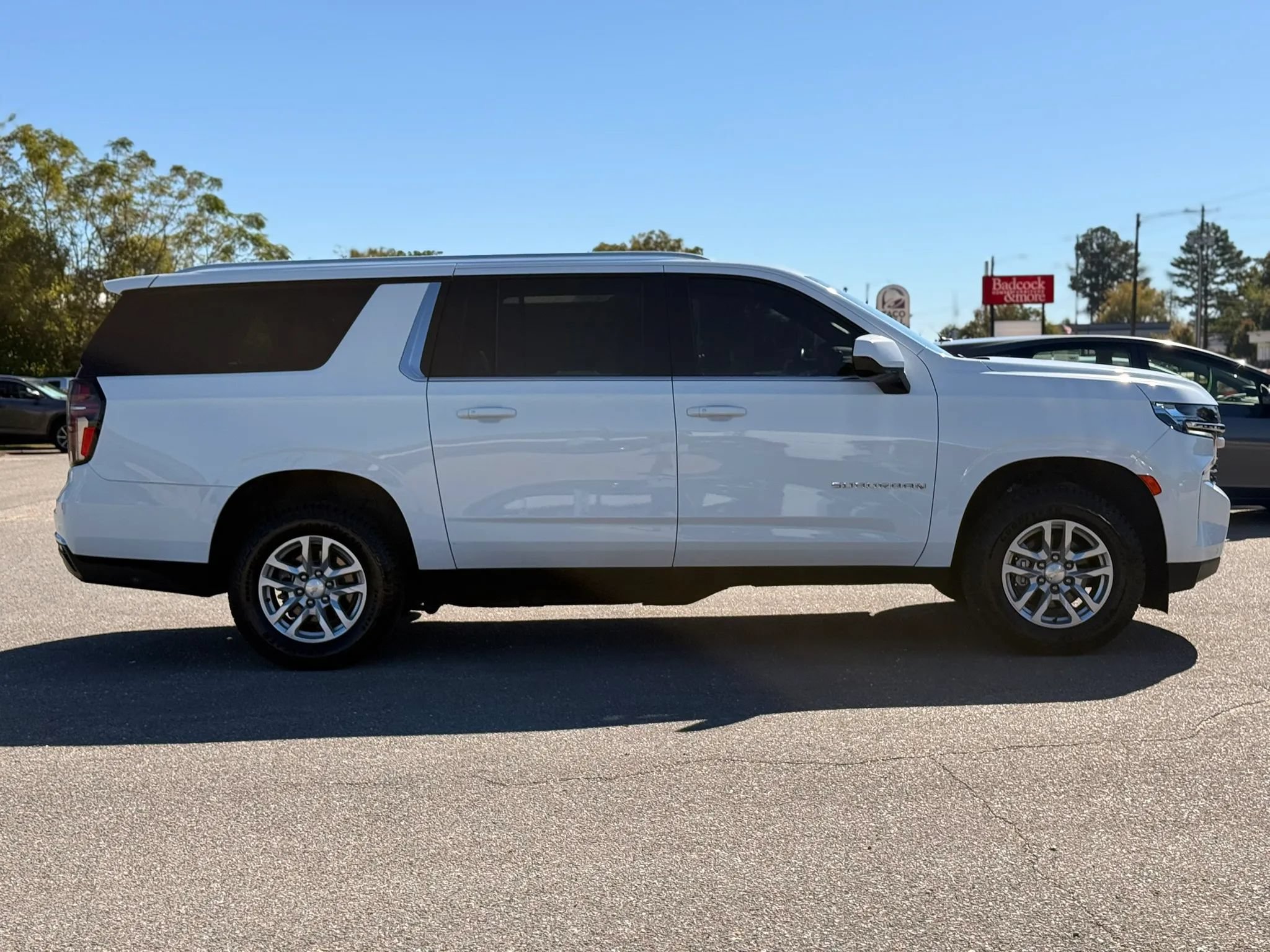 Used 2023 Chevrolet Suburban LT AWD/4WD image 10