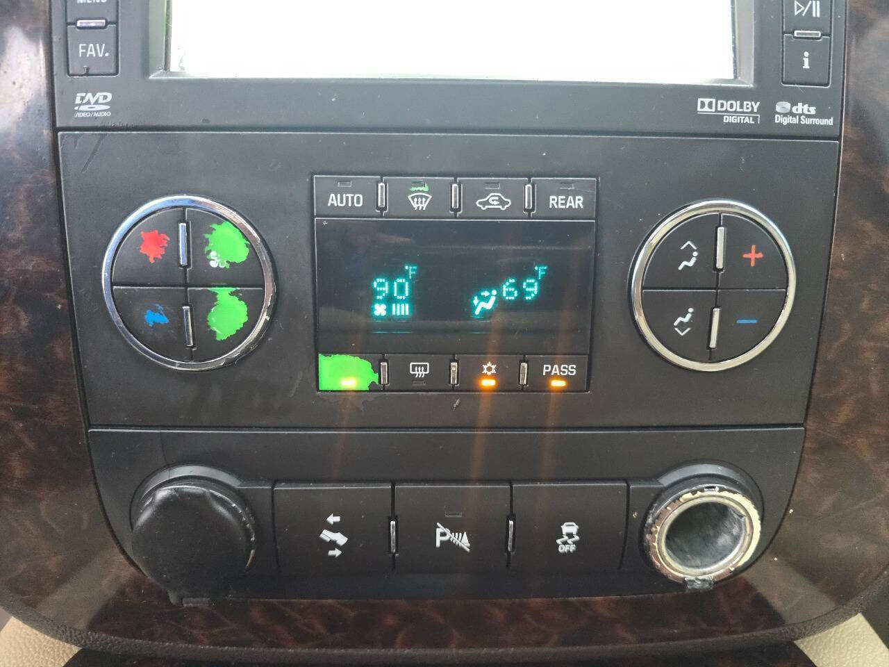 Used 2013 GMC Yukon Denali image 17