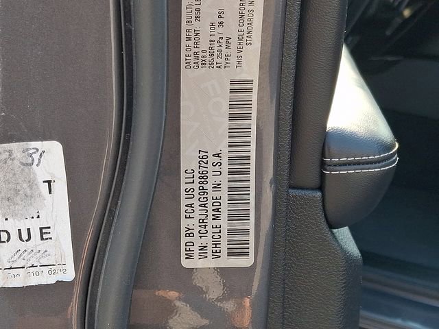 Used 2023 Jeep Grand Cherokee L Laredo RWD image 26