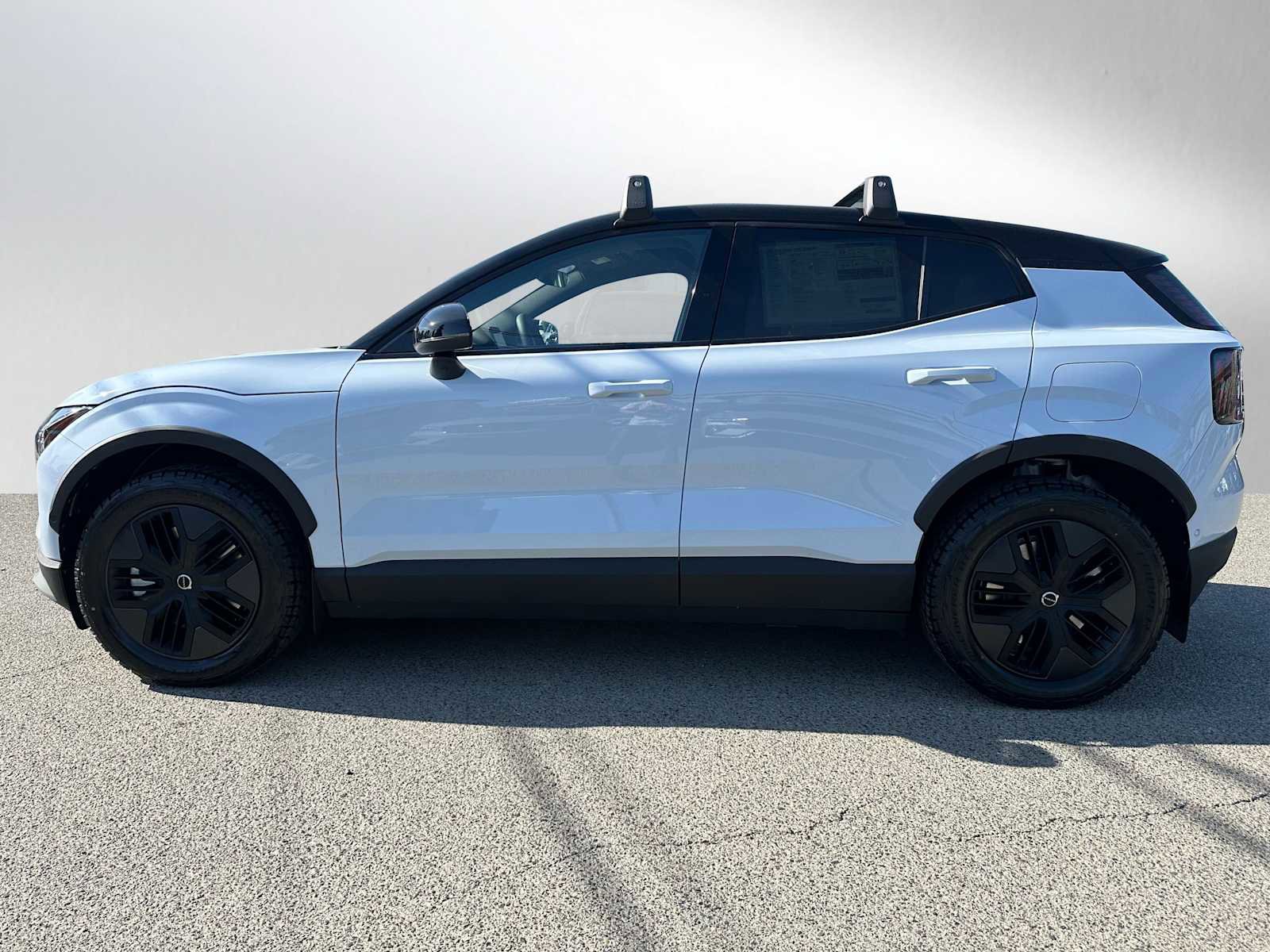 New 2026 Volvo EX30 Cross Country Ultra w/ Protection Package Premier AWD/4WD image 6