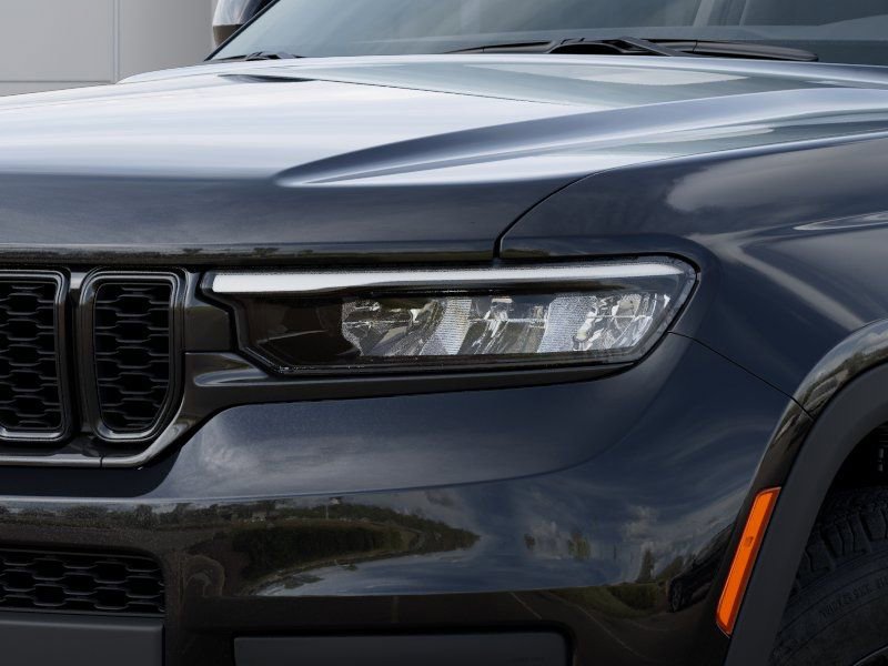 New 2025 Jeep Grand Cherokee L Altitude image 10