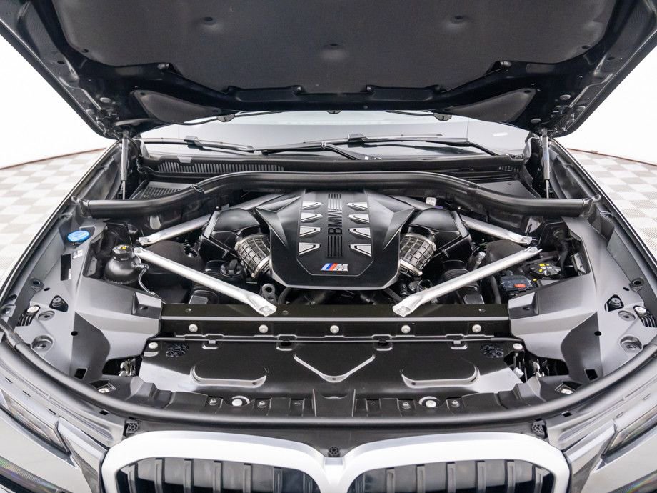 Certified 2025 BMW X7 M60i w/ Executive Package image 35