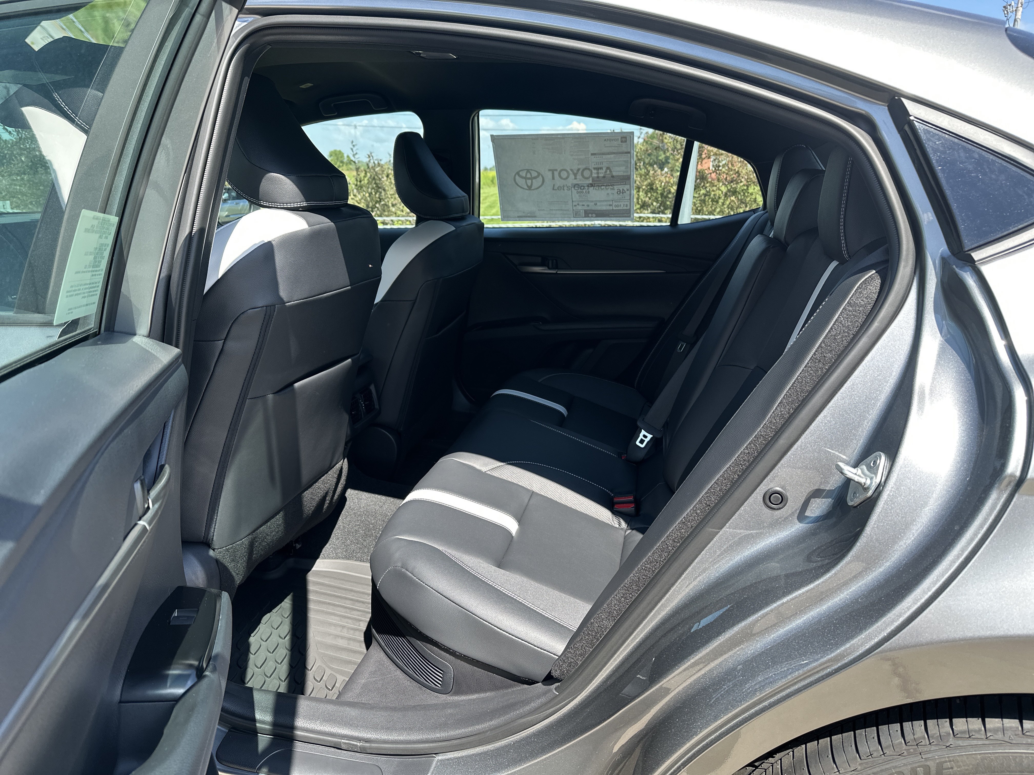 New 2026 Toyota Camry SE w/ Convenience Package FWD image 7