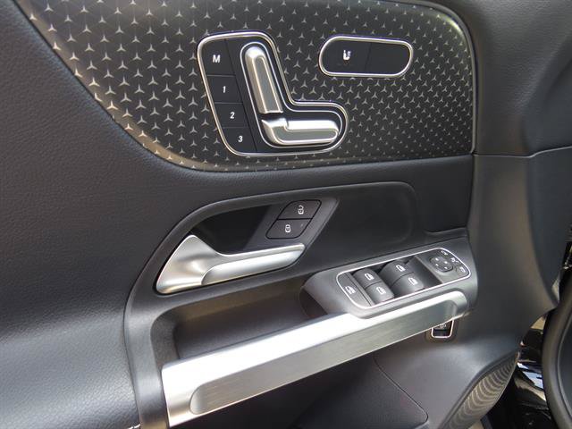 Certified 2024 Mercedes-Benz GLB 250 4MATIC image 9
