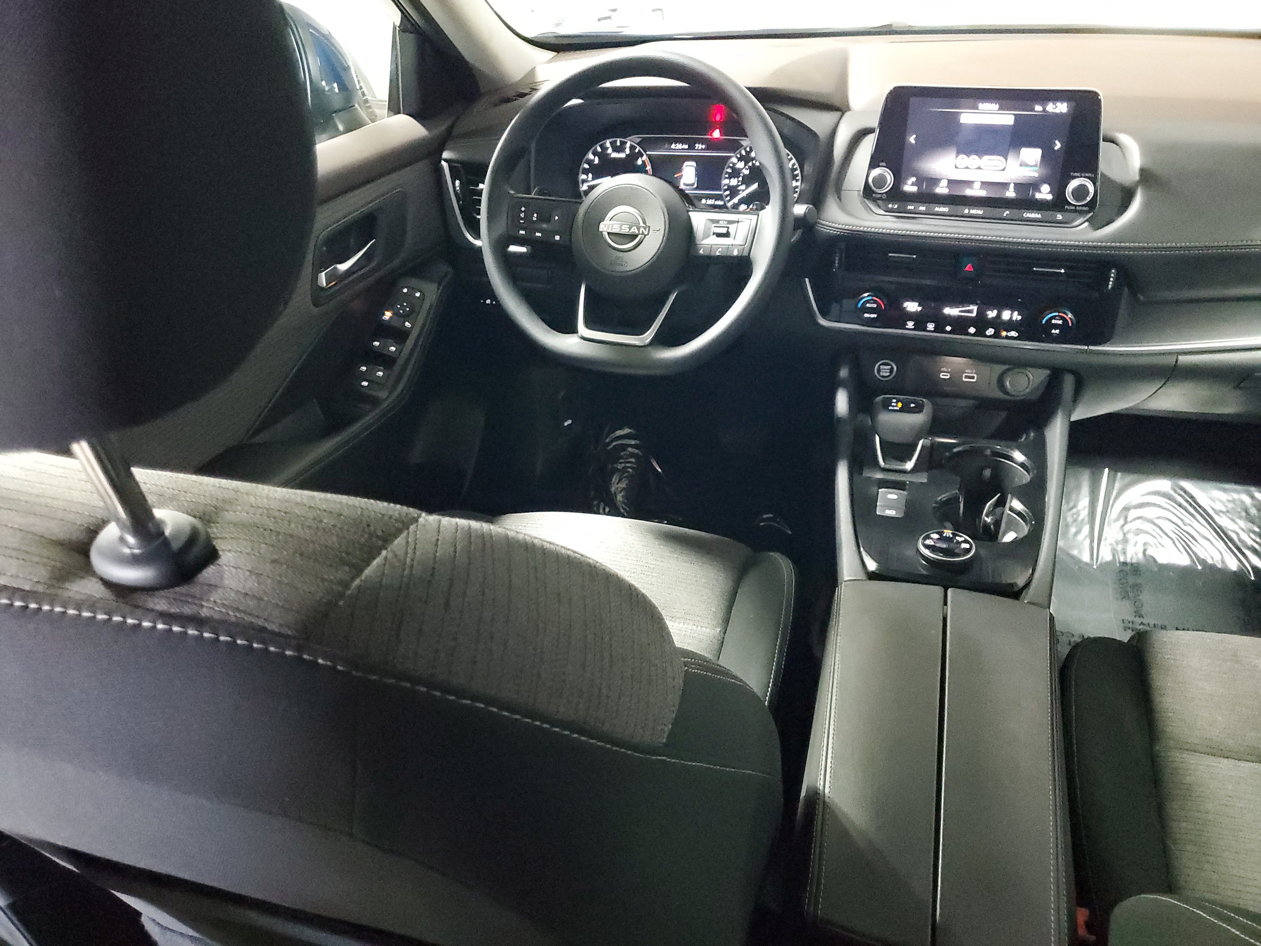 Used 2022 Nissan Rogue SV AWD/4WD image 13