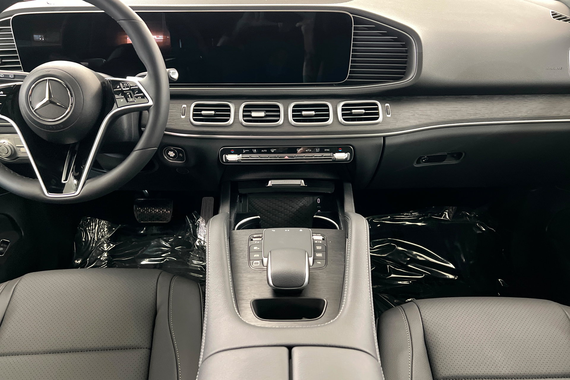 New 2026 Mercedes-Benz GLE 450 4MATIC image 13